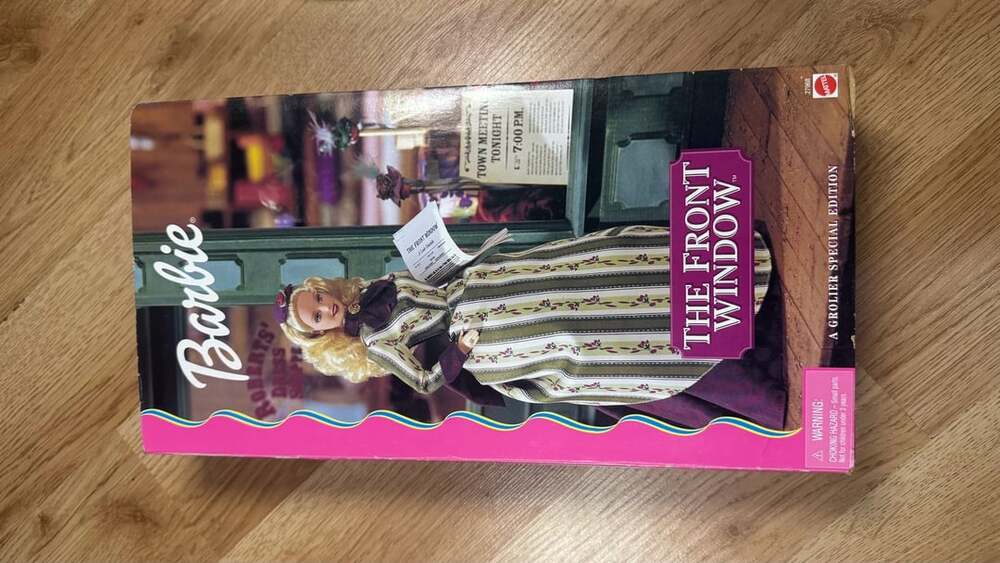 Mattel Barbie The Front Window A Grolier Special Edition Doll #27968